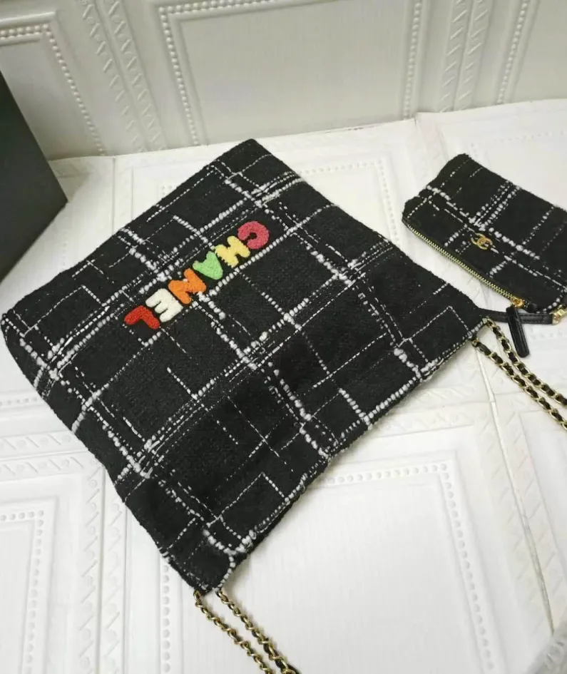 Flannel Size: 35x37x7cm Style: 910