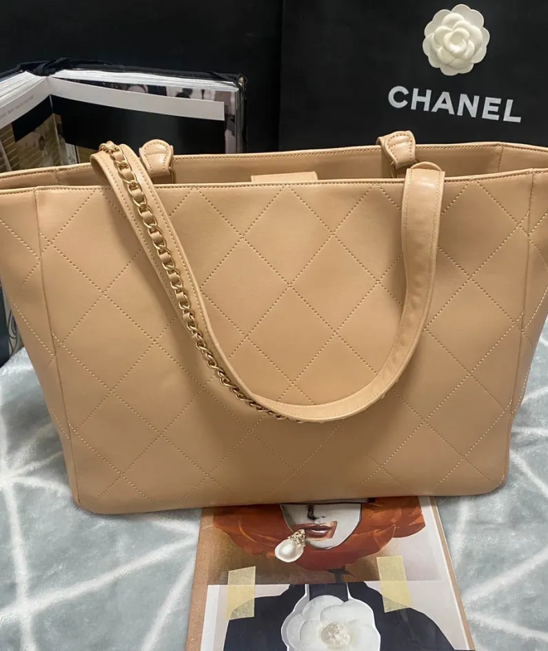 CHANEL Style: AS3508 Size: 38/28/14