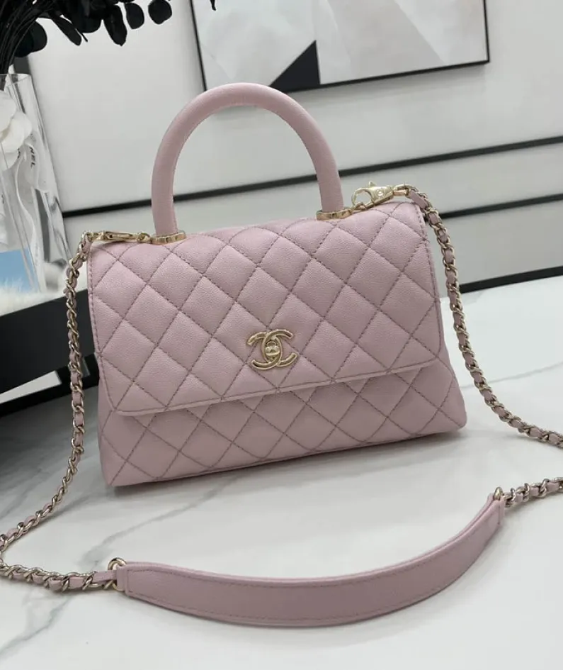 Chanel Size: 19cm/23cm/28cm Model Number: AS2215/92990/92991