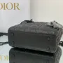 Size: 17 x 7.5x 14cm