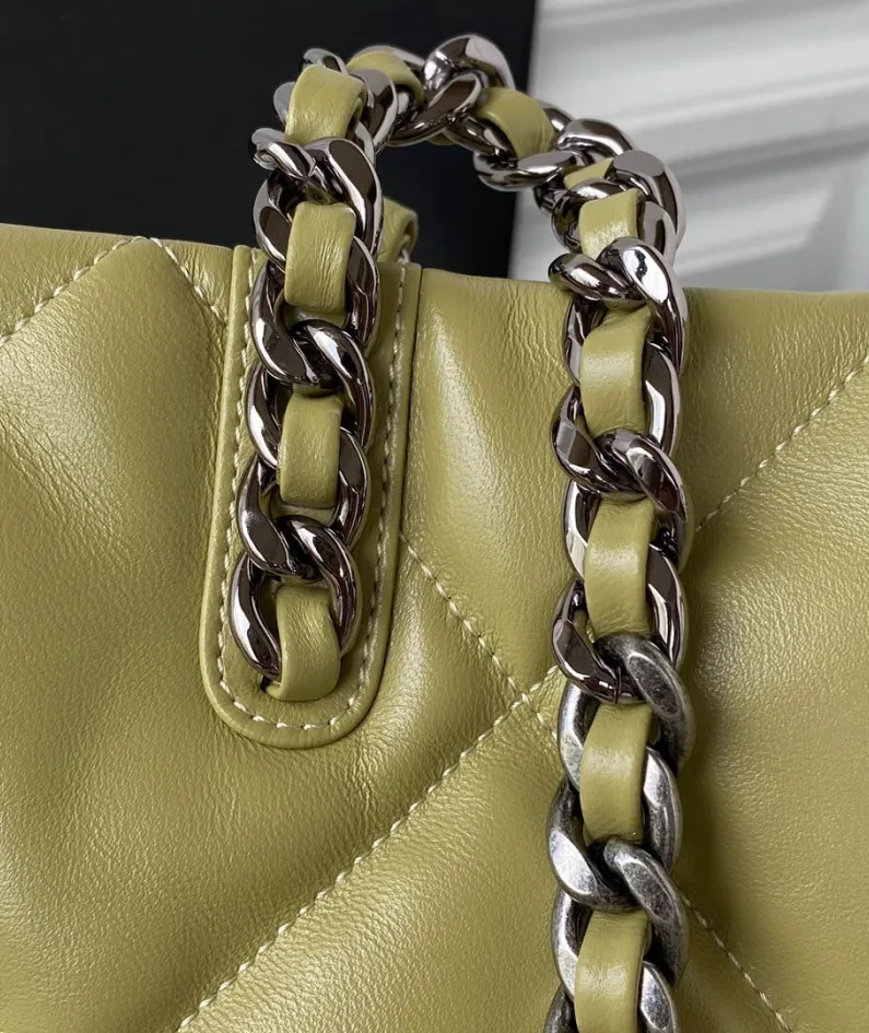 Lambskin Model: AS3519 Size: 30*37*10cm