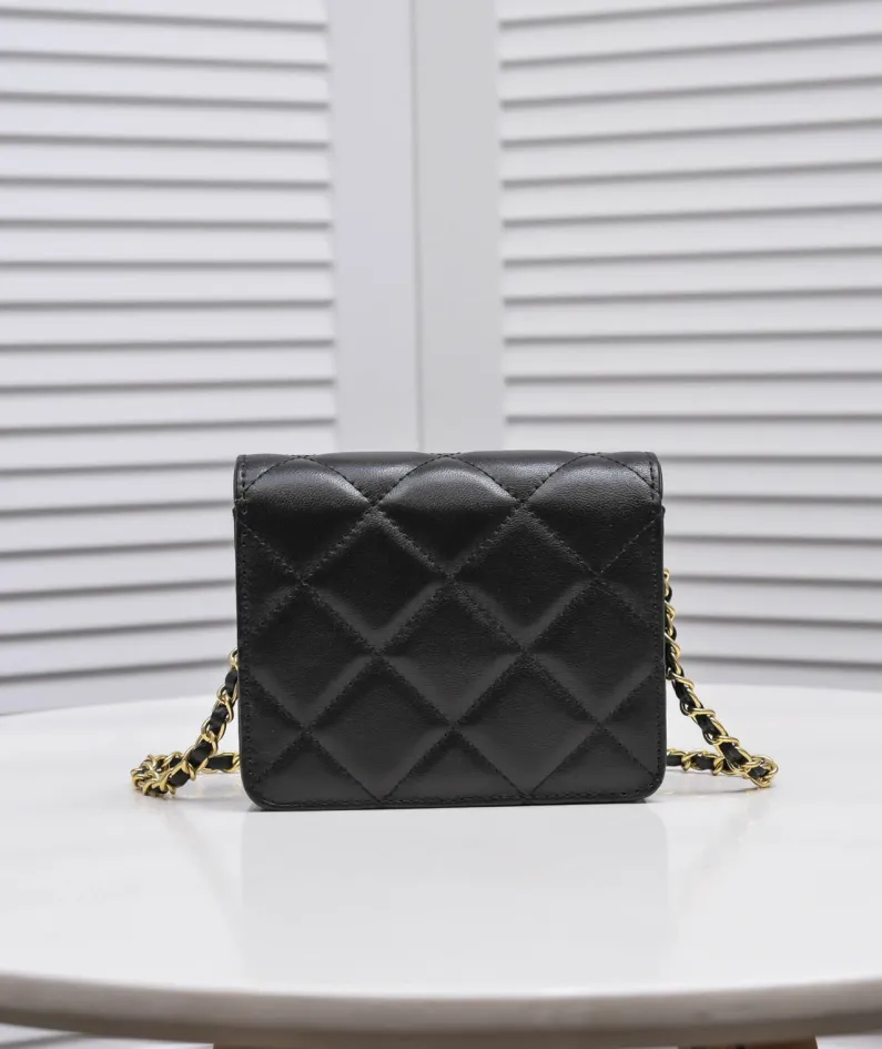 CHANEL retro bag size: 22*7.5*14cm