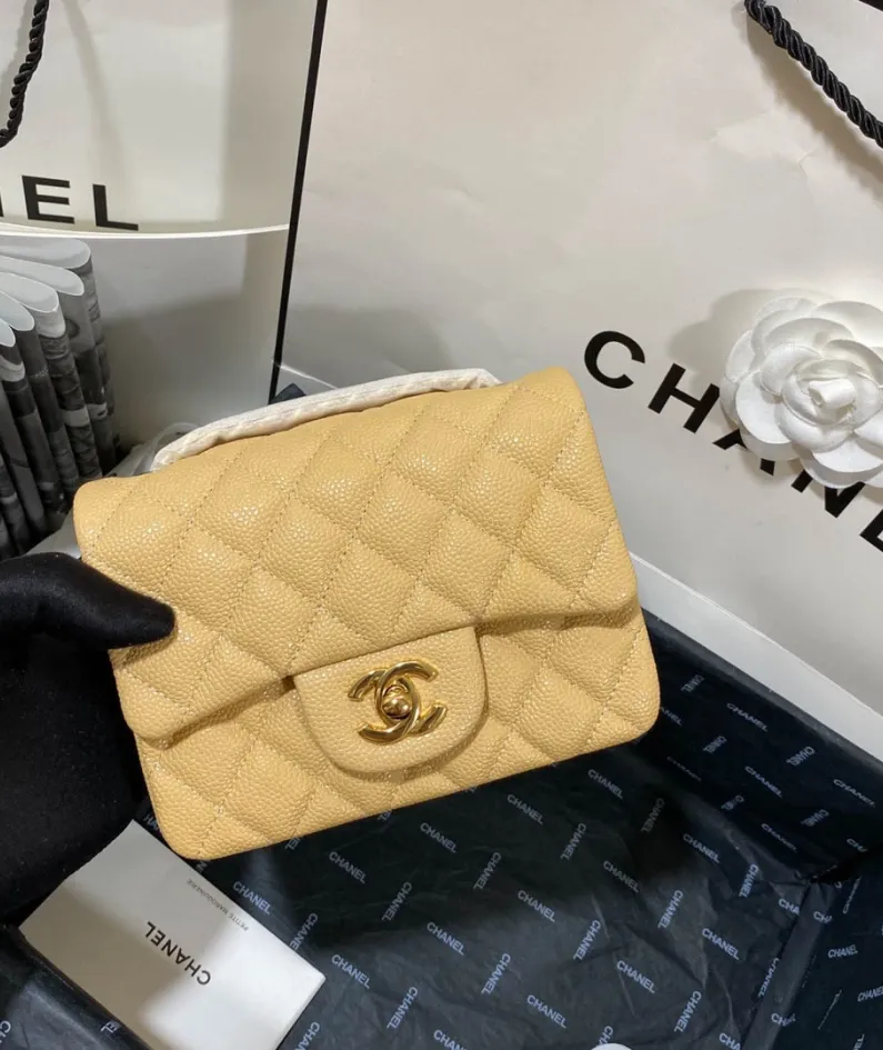 Lambskin Model: 1115 Size: 17cm