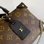 Size: 20 x 14 x 7.5 cm
