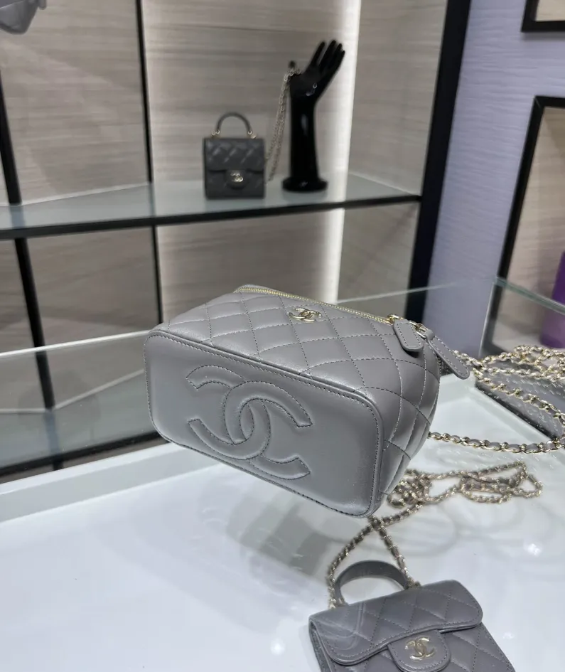 Hand Cosmetic Bag AP2199Y8690 Size: 17*9.55*8cm