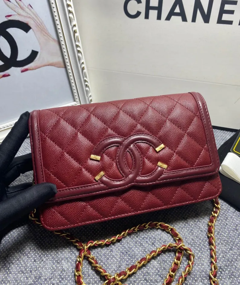 Fine Ball Calfskin Ident No.: 82003 Size: 19cm
