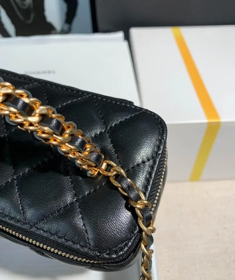 Chanel Size: 16 9.5 8