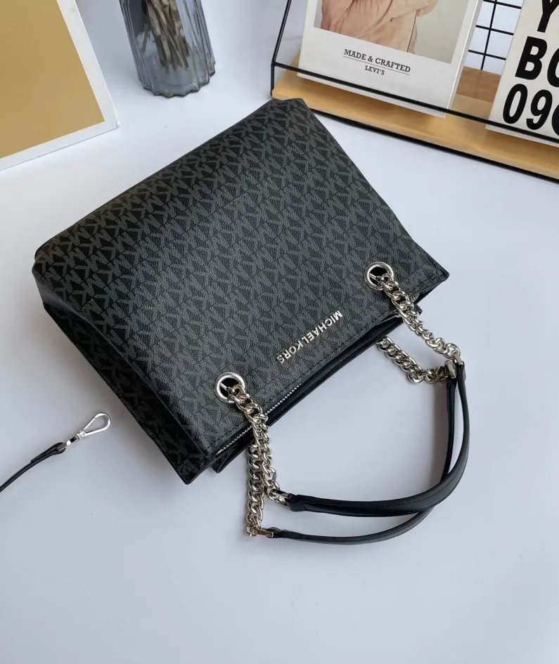 MK shoulder crossbody bag Model:0134 Size:27x21x8