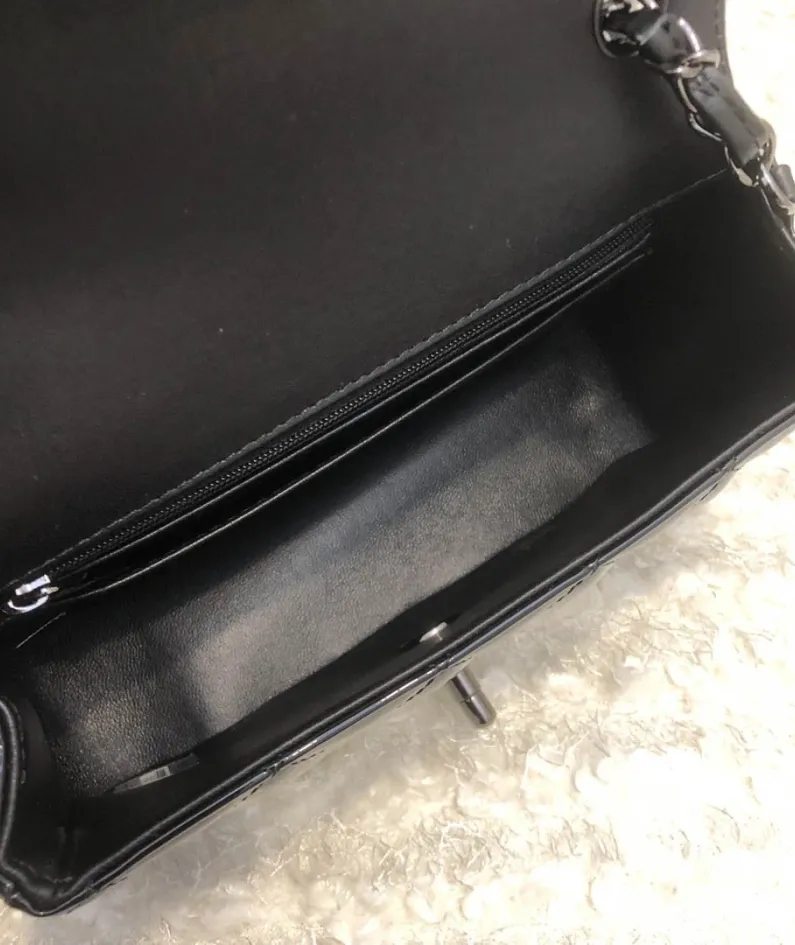 Chanel Size: 25cm Model: 1112