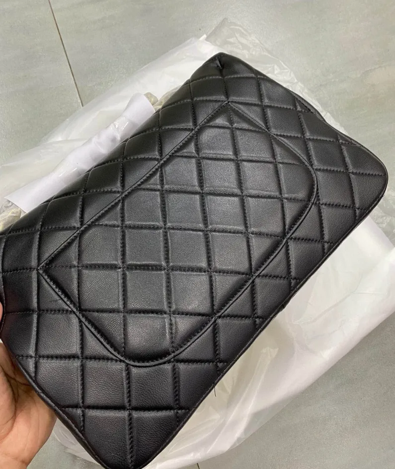 chanel Size: 30.20.8 Style: 33886