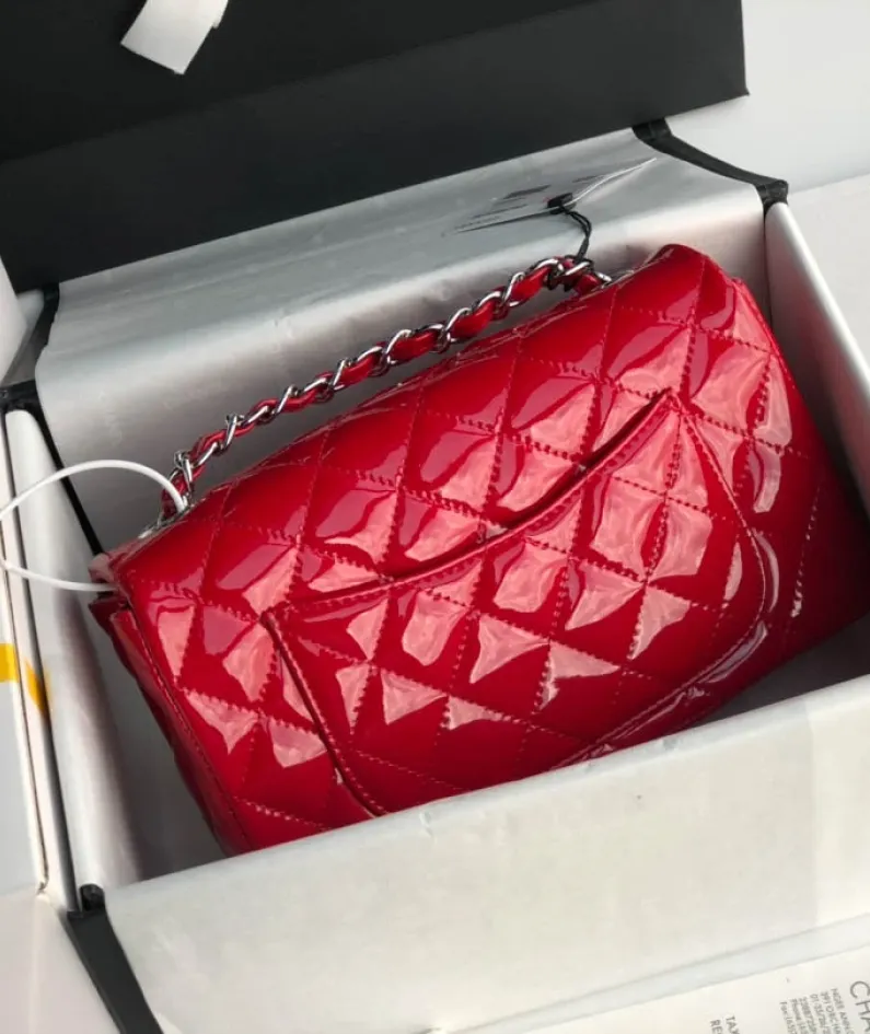 Chanel Patent Leather Pouch Model: 1116 size: 20cm