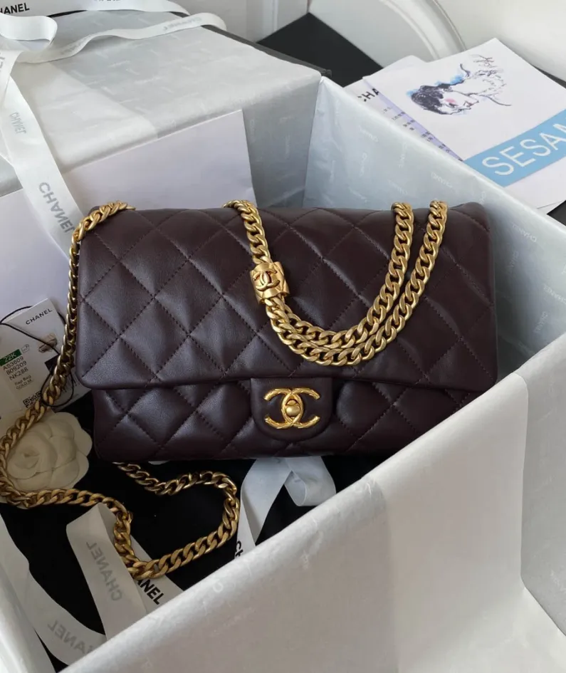 Lambskin Size: 16*25*10cm