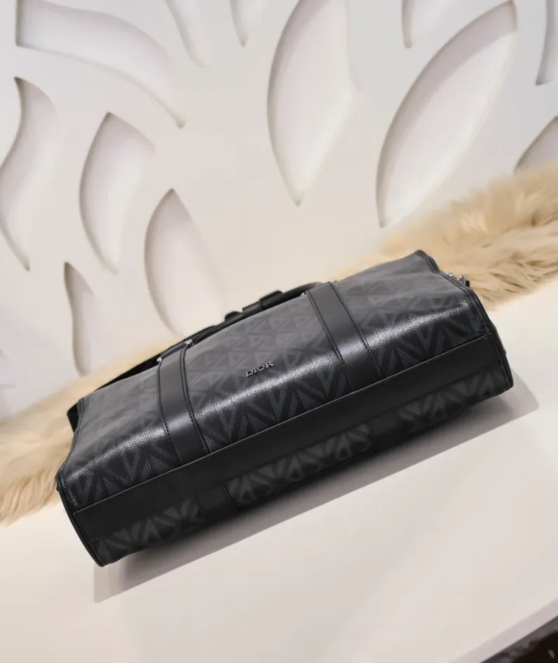 Hit the Road Briefcase Size: 36*27*6cm