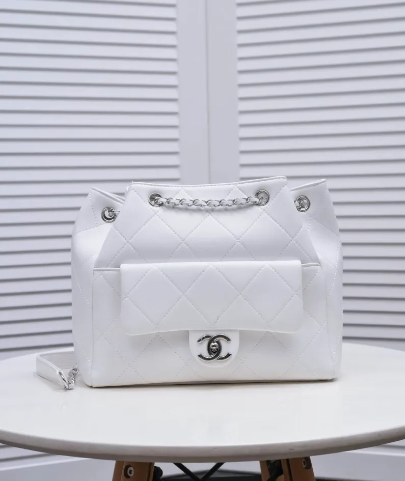 Chanel Style: 9067 Size: 26x23cm