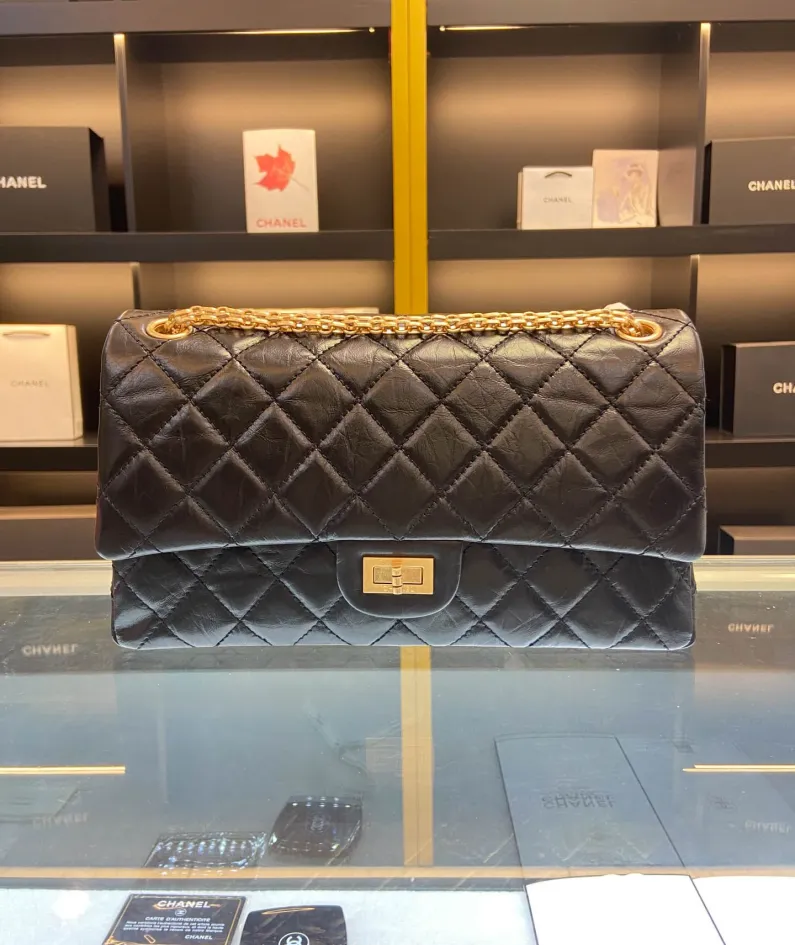 CHANEL Size: 24cm Ident No.: 037586