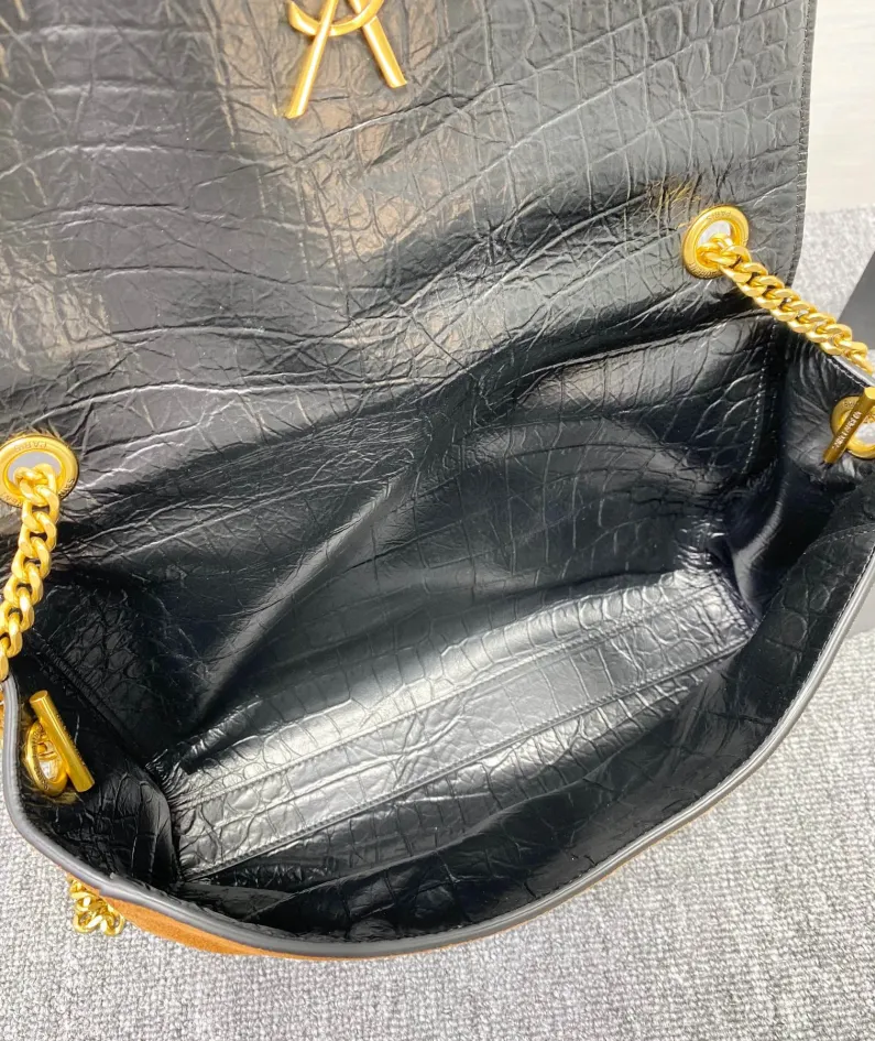 Saint Laurent Size: 28cm Code: 553804