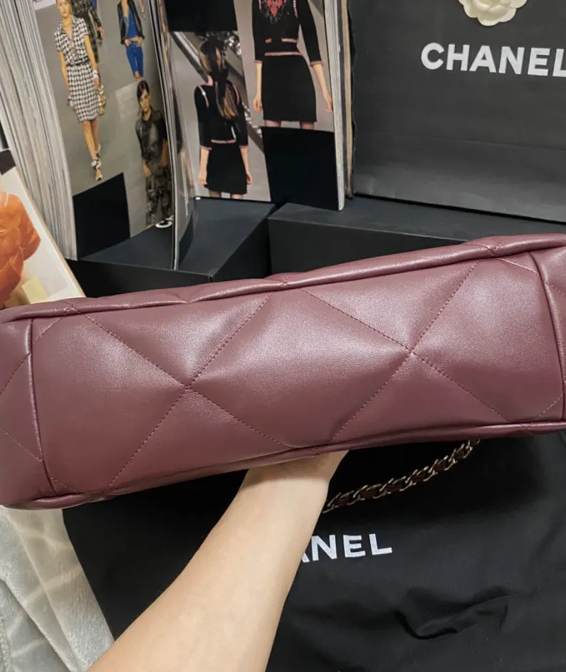 Chanel Style: AS3660 Size: 264010cm