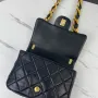 Large Gold Chain Underarm Bag Model Number: As3214