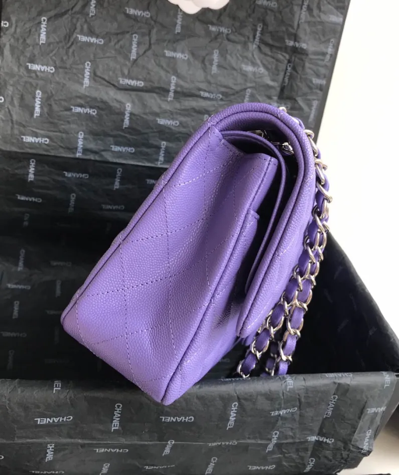 Lambskin size: 25x16x7.6cm Model: 1112#