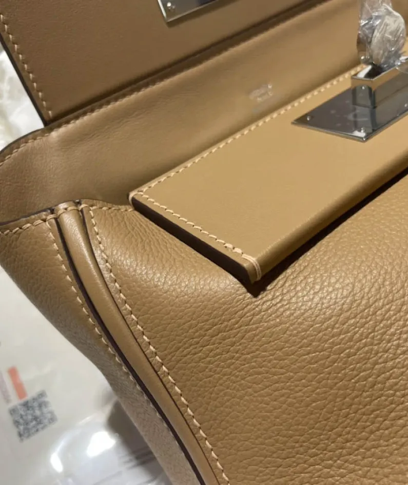 Mini Size: 21cm