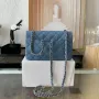 Light Silver Metal Bag Size: 20cm Ident No.: 01116