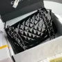 Chanel patent leather pouch size:25.5cm Ident No.: 1112