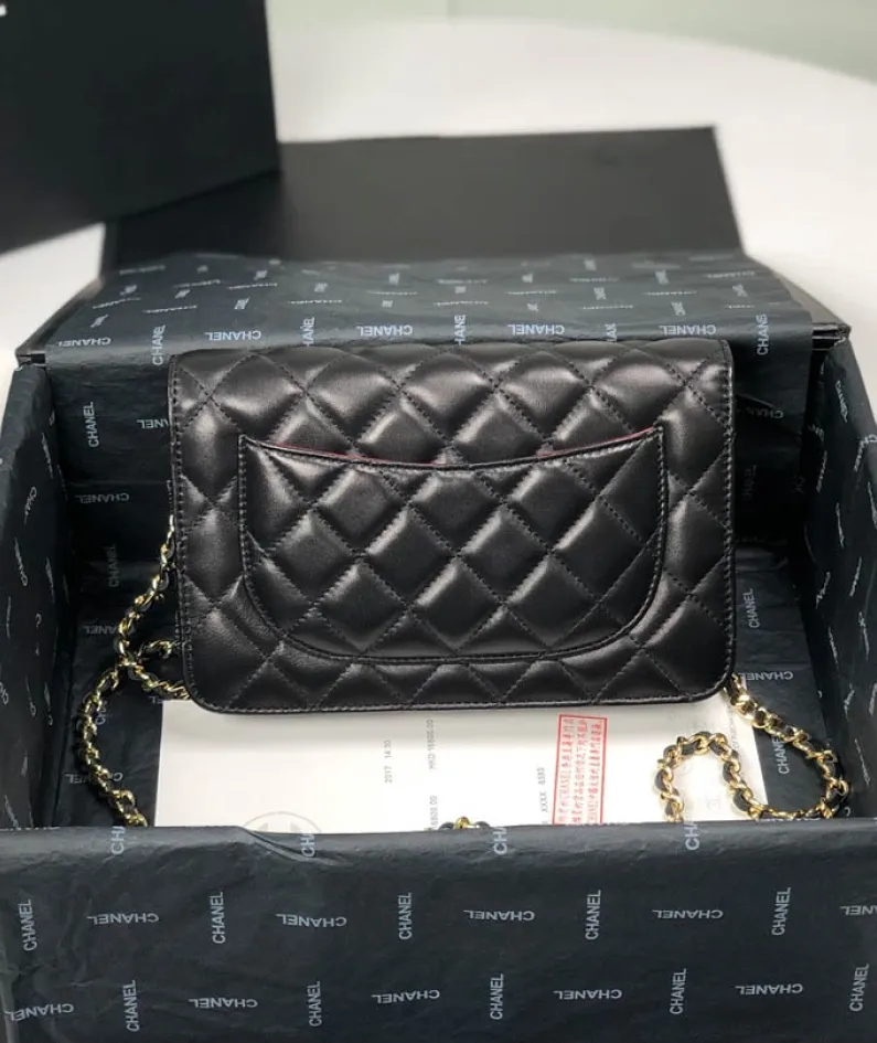 Lambskin Shoulder Chain Bag Style Number: 33814