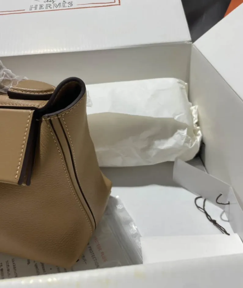 Mini Size: 21cm