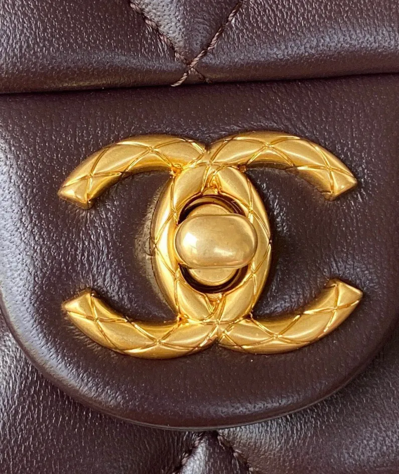 Lambskin Size: 14*22*8cm