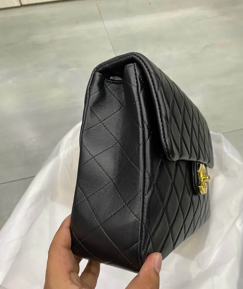 chanel Size: 30.20.8 Style: 33886
