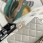Lambskin Size: 19cm Style: 81171