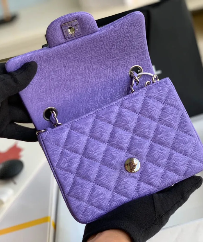 Lambskin Model: 1115 Size: 17cm