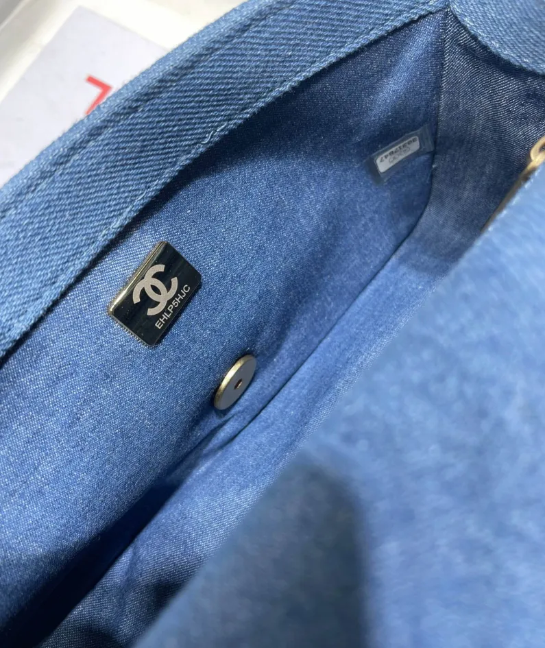 Denim bag Size: 20cmX13cmX7cm
