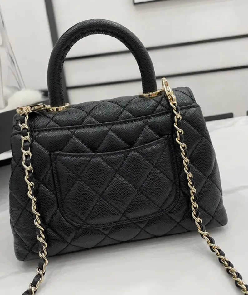 Chanel Size: 19cm*23cm*28cm Model: AS2215/92990/92991
