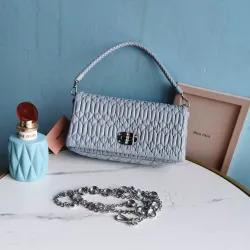 Miu Miu Diamond Chain Bag size: 22.5, 4.5, 12