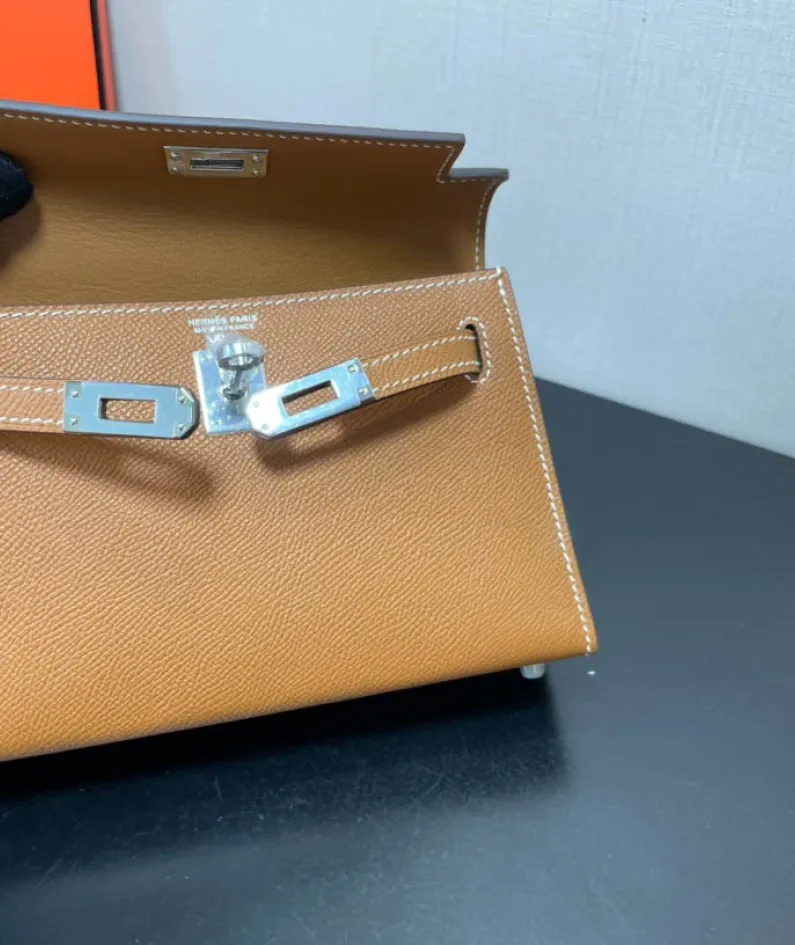 Mini Size: 21cm