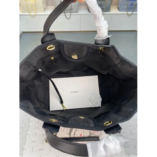Chanel Women's Shoulder Bag Model: 8819 Size: 48*38*30*14