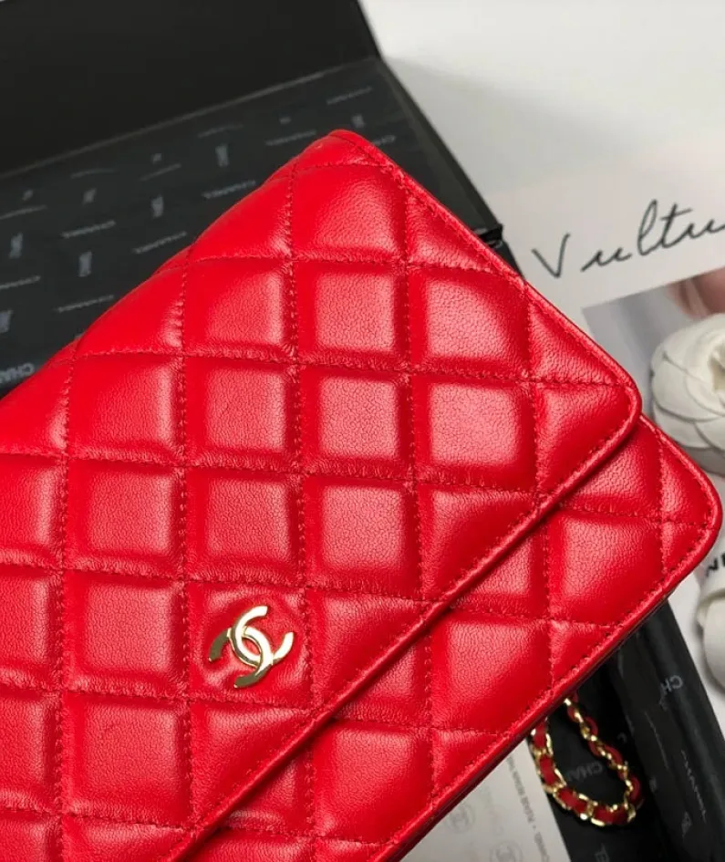Lambskin Shoulder Chain Bag Style Number: 33814