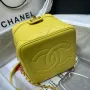 CHANEL Portable ️Crossbody Model: 2020SS ️Size: 16.5*16.5*15