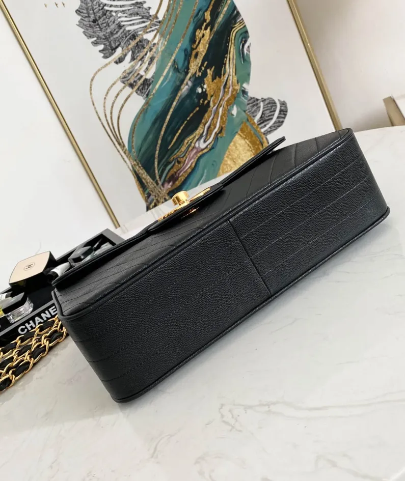 Chanel One Shoulder Crossbody Bag Size: L30.21.8cm