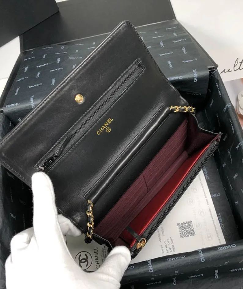 Lambskin Shoulder Chain Bag Style Number: 33814