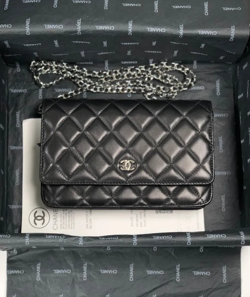 Lambskin Shoulder Chain Bag Style Number: 33814