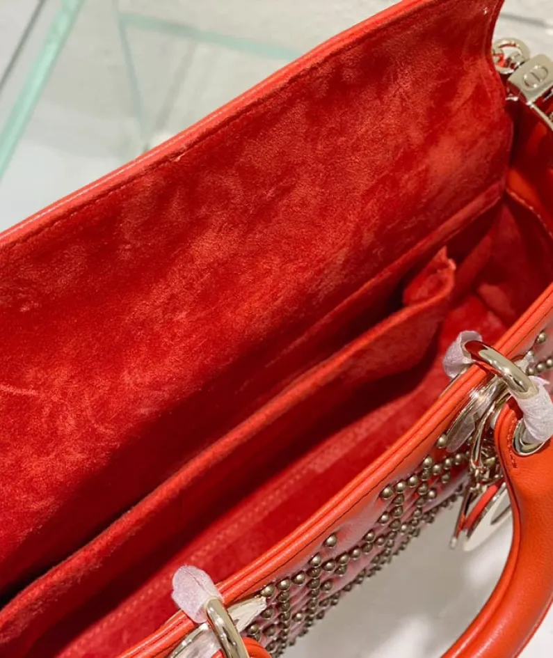 Lady Dior Collection Size: 26cm