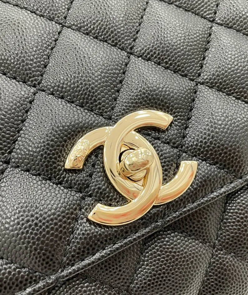 Chanel Size: 19cm/23cm/28cm Model Number: AS2215/92990/92991
