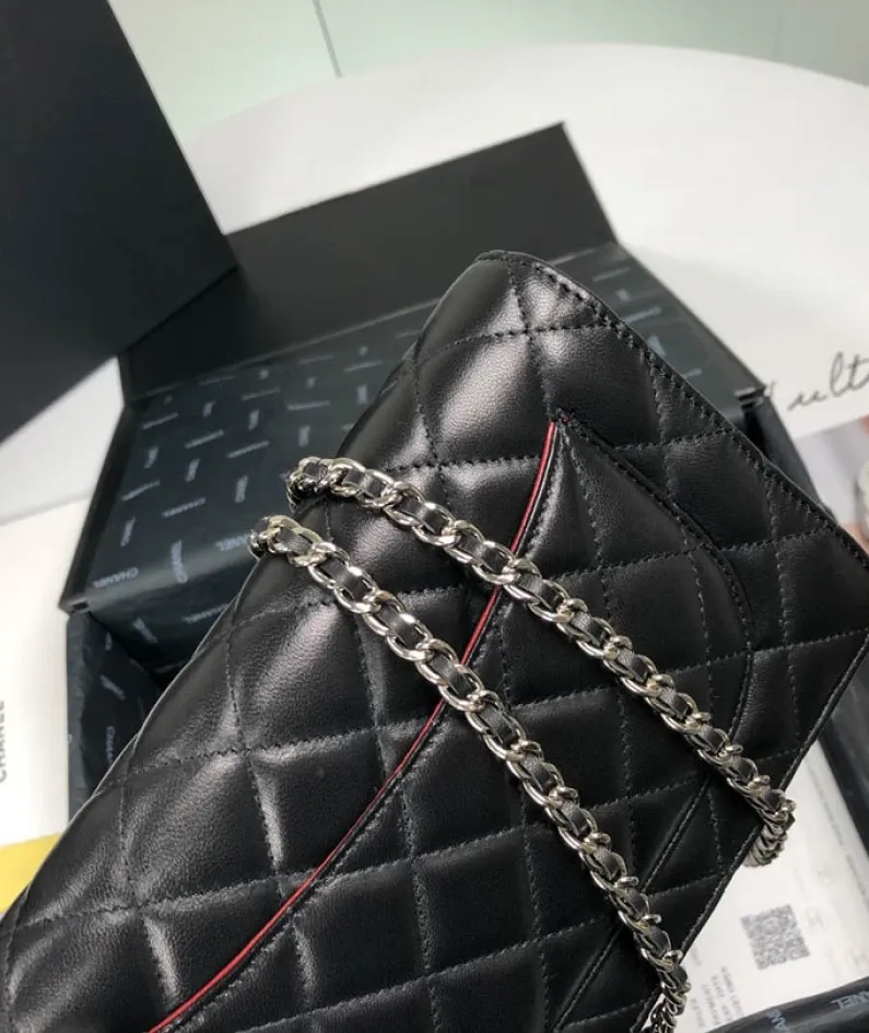 Lambskin Shoulder Chain Bag Style Number: 33814