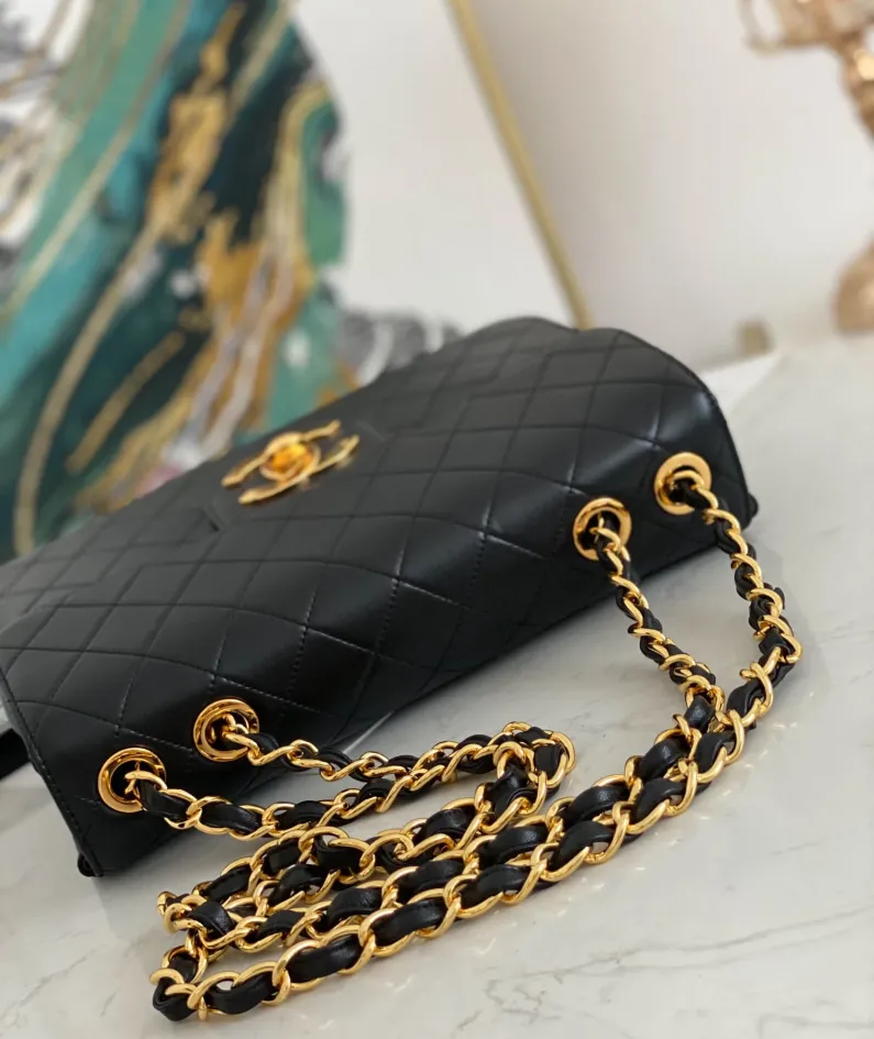 Chanel One Shoulder Crossbody Bag Size: L30.21.8cm