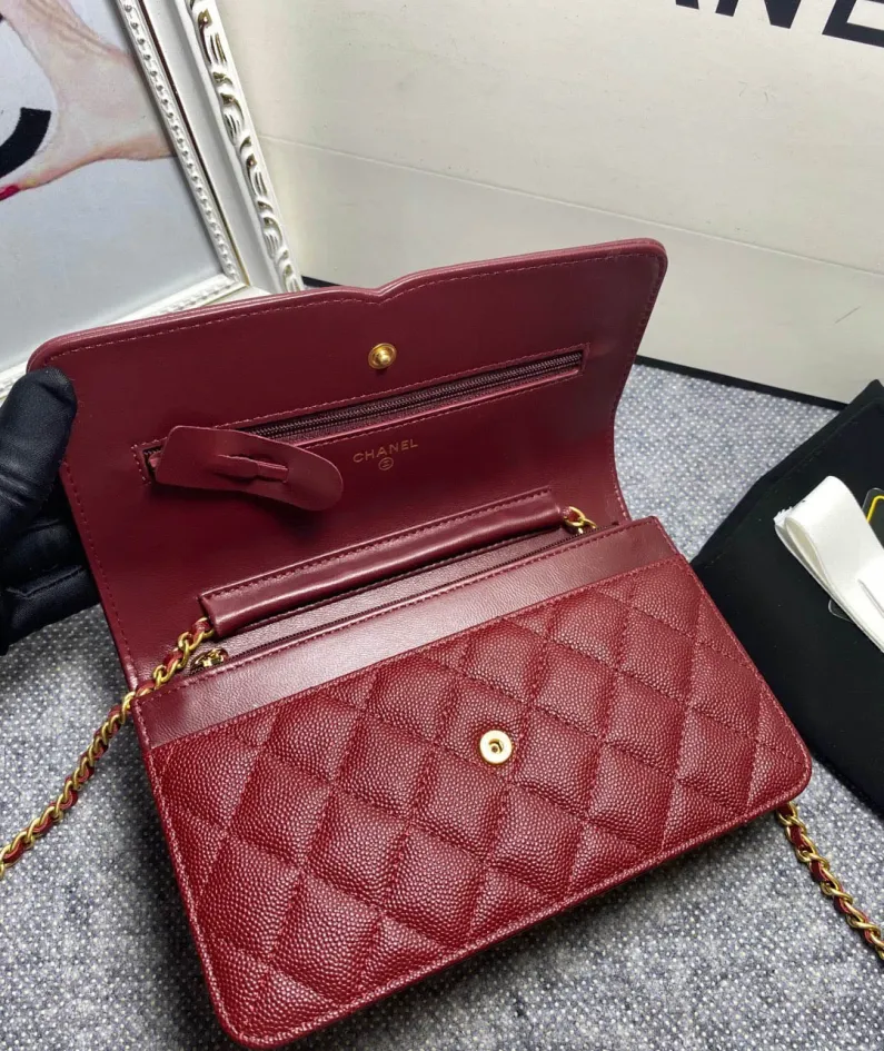 Fine Ball Calfskin Ident No.: 82003 Size: 19cm