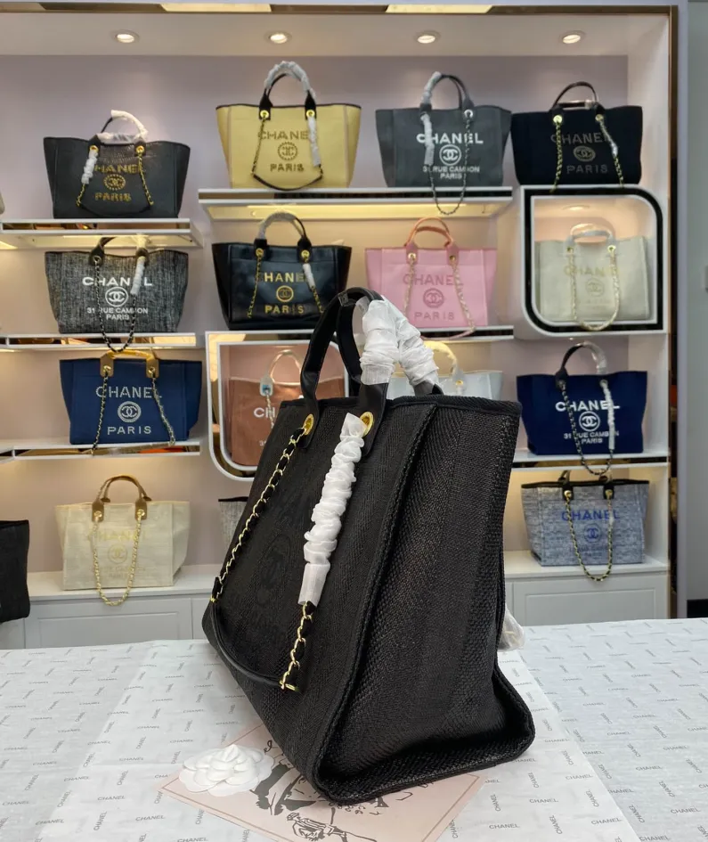 Chanel Women's Shoulder Bag Model: 8819 Size: 48*38*30*14