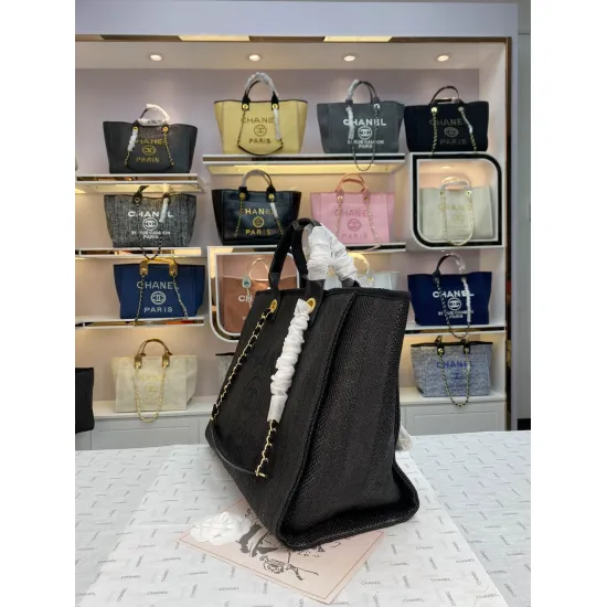 Chanel Women's Shoulder Bag Model: 8819 Size: 48*38*30*14