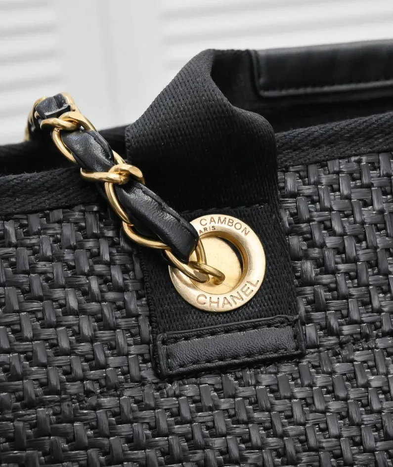 Chanel Size: 38*32*18cn Style: 9060